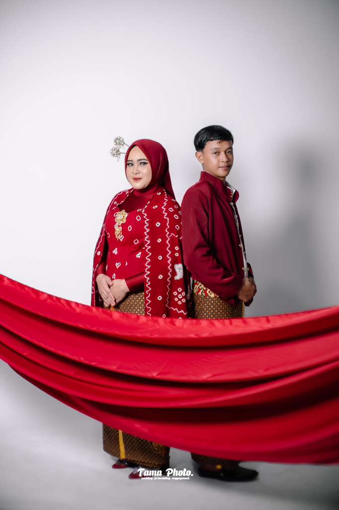 Nita & Dhani